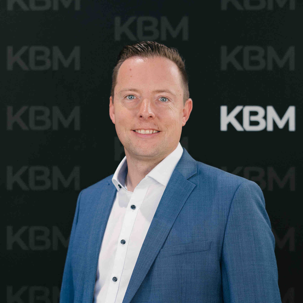 Claudius Petri Verkaufsberater Kbm Motorfahrzeuge Gmbh Co Kg Xing