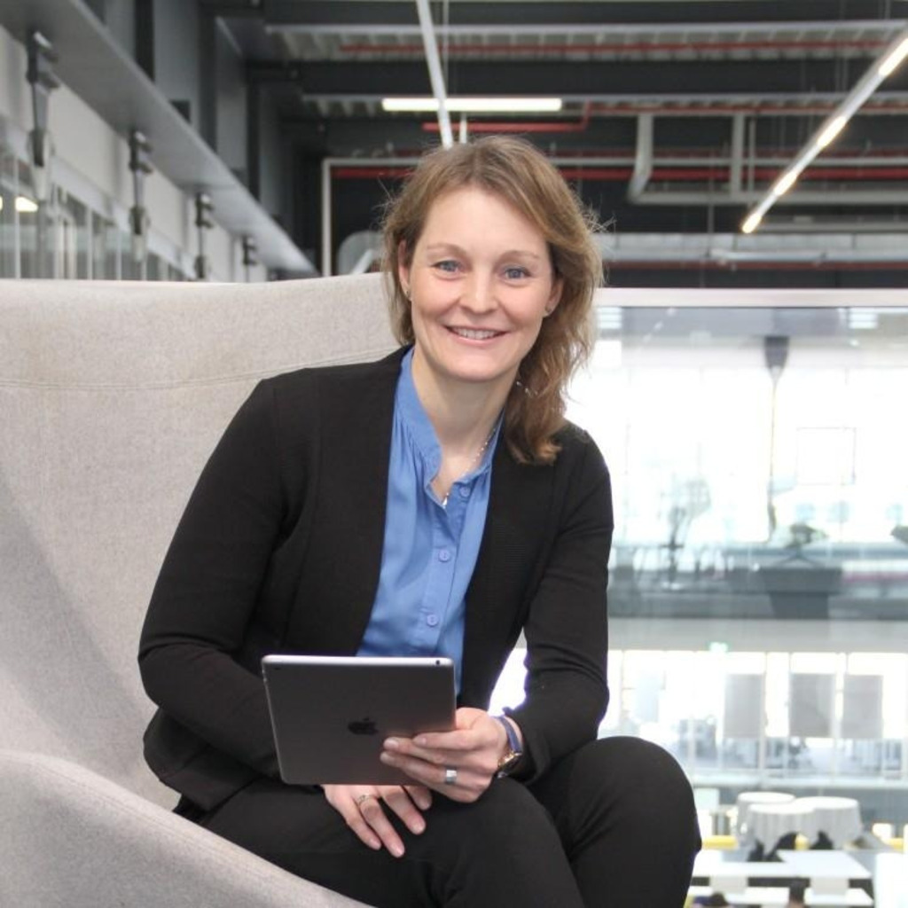 Katrin Huber Vice President Human Resources Voith Hydro XING