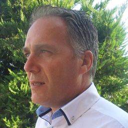 Kostas Manos