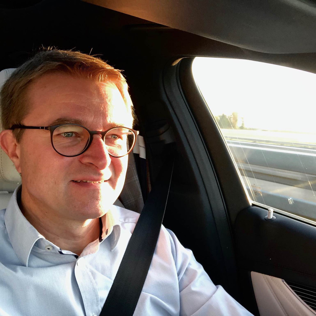 Dr. Oliver Blank Geschäftsführer Aichinger GmbH XING