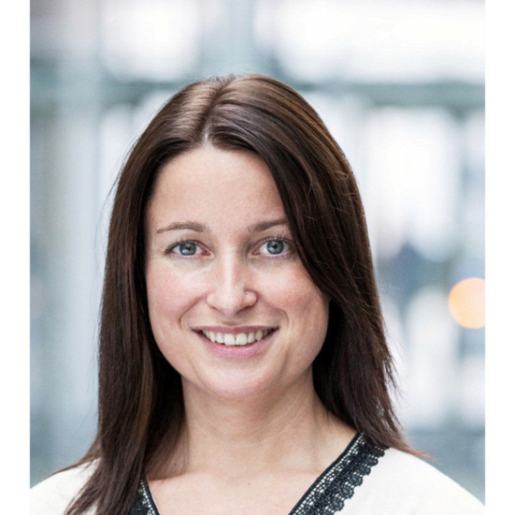 Bettina Frank Marketing Assistant Training Center Rohde & Schwarz