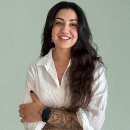 Selin Nacak