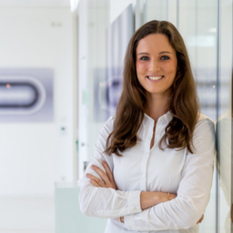 Dr. Ina Petry