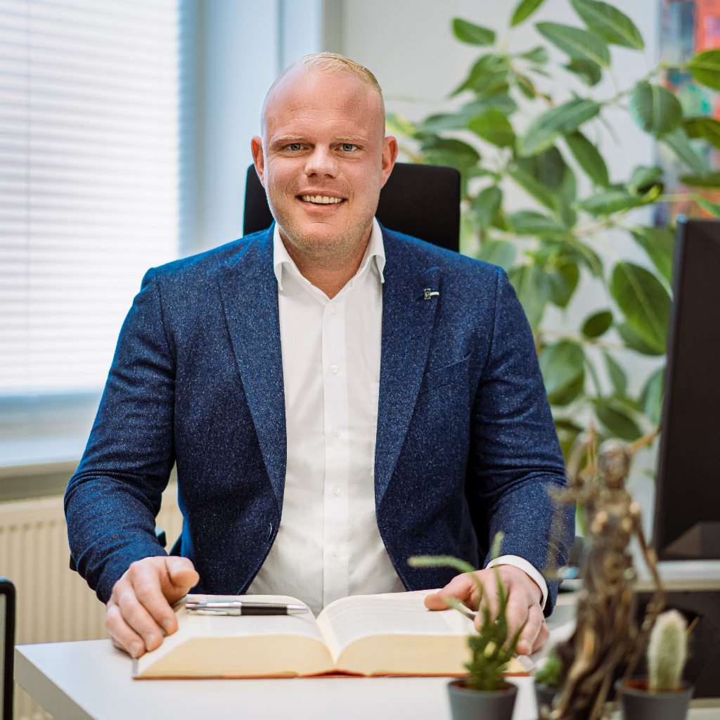 Thomas Arndt Rechtsanwalt/Fachanwalt www.arndturban.de XING