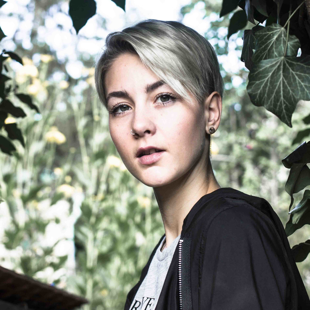 Luba Lubinskaia Schauspielerin/Model Keines XING