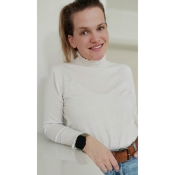 Carola Jurth
