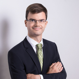Dr. Hennig Niemann