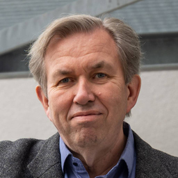 Dr. Axel Kemper
