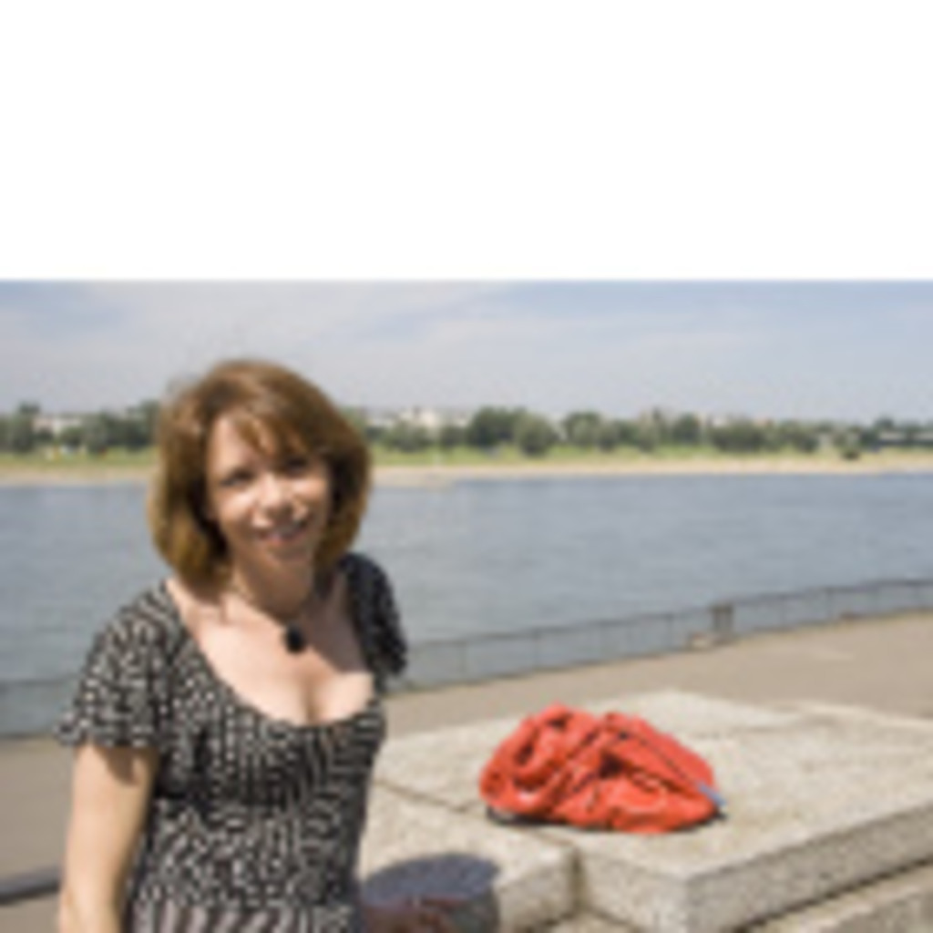 Stefania Marini Head of Changes & Transitions Vodafone Group XING