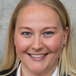 Julia Löcke