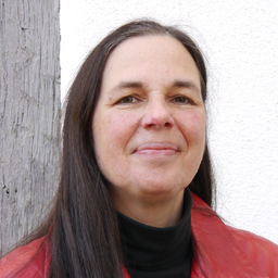 Dr. Claudia Nowak-Walz