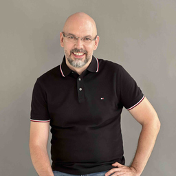 Дмитрий Харламов