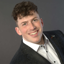 Tobias Hauer