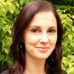 Dr. Julia Gottwald