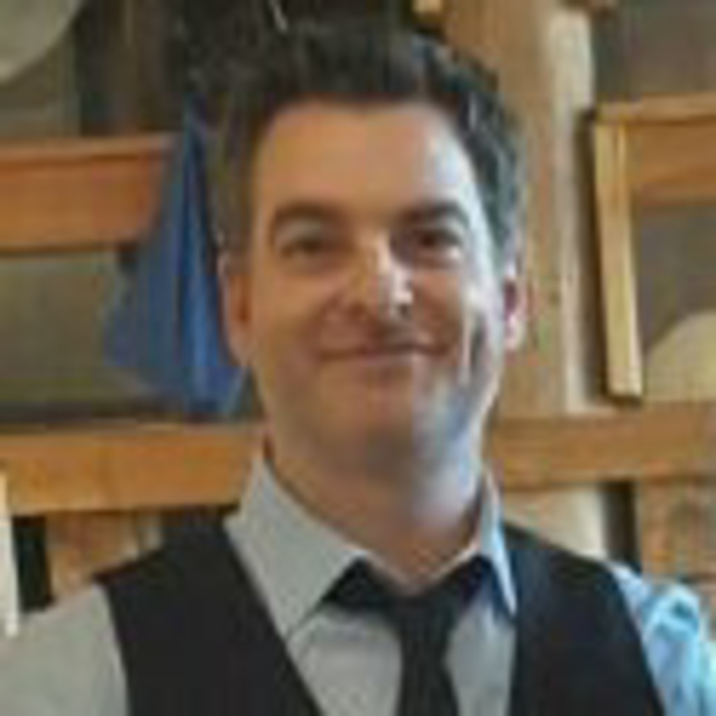 Timo Scheyhing Fachmann für Geldanlagen und Vermögensverwaltung