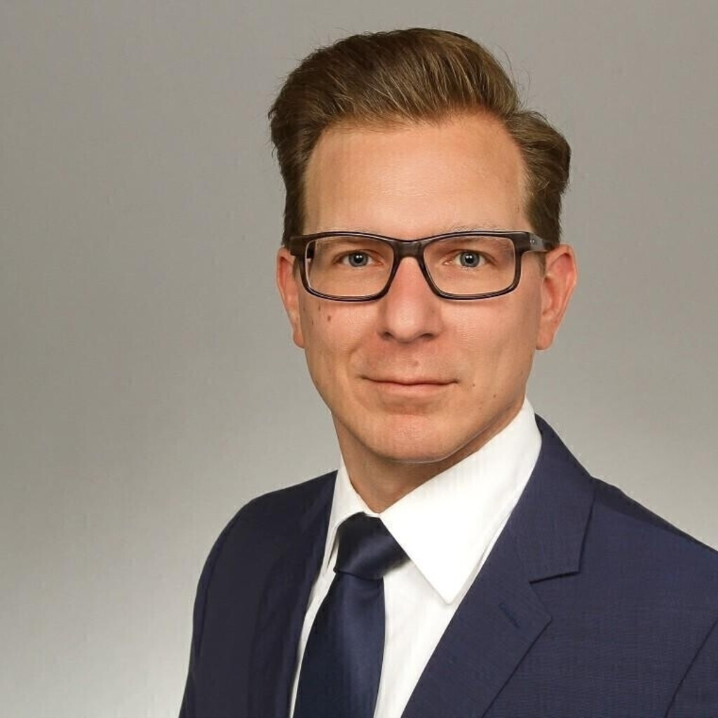 Dipl.Ing. Sven Franz Kommerzieller Projektleiter Stadler Rail AG