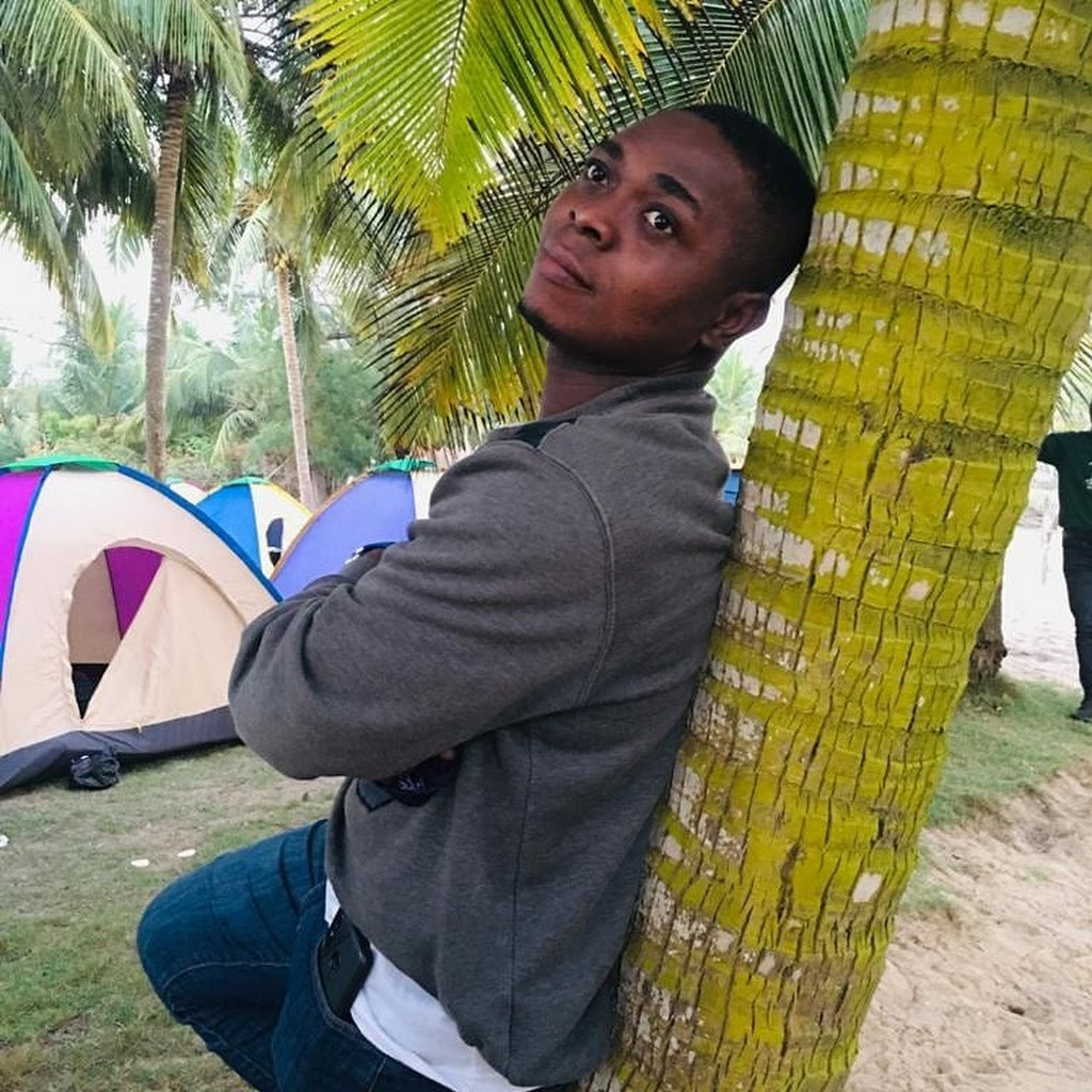 Samuel AGBOTON Directeur assistant Exécutif Le Coursier XING