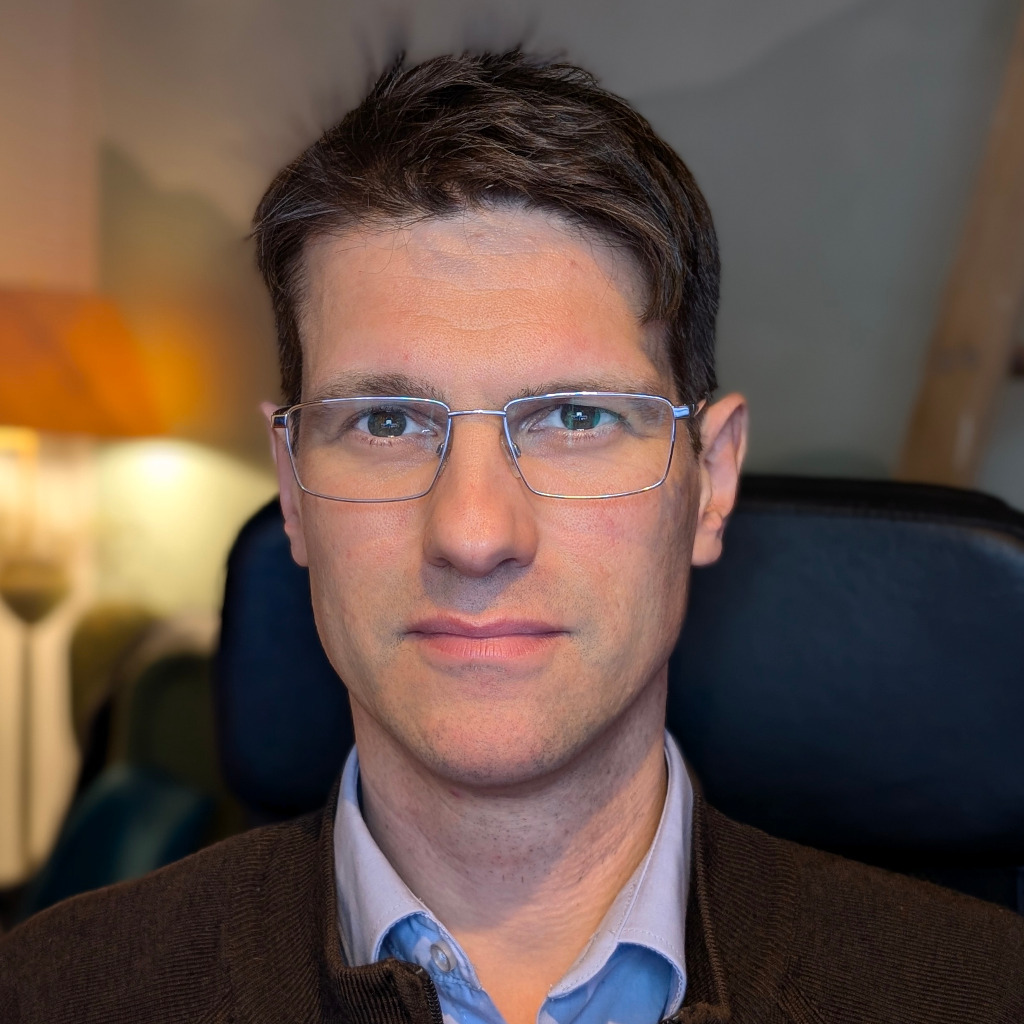 Holger Bartnick Senior Software Engineer Implisense XING Holger Bartnick Senior Software Engineer Implisense XING