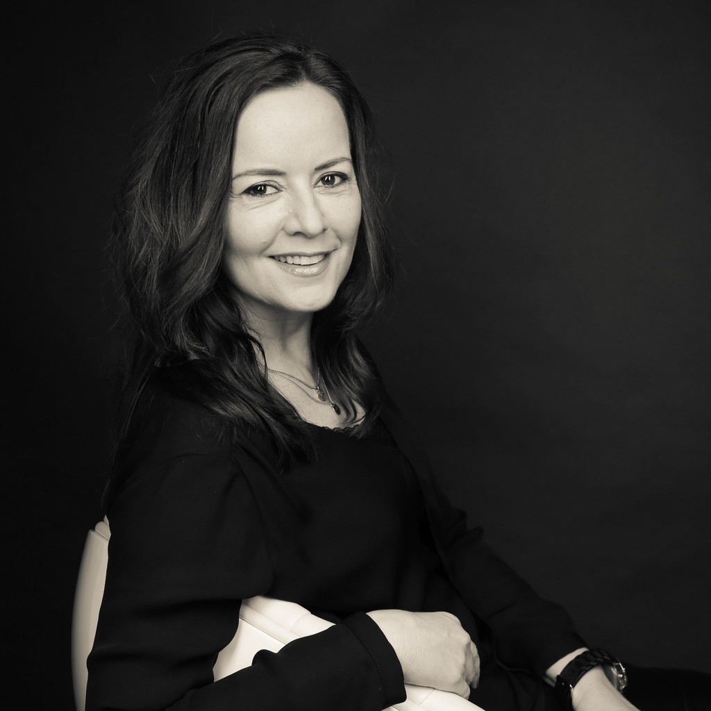 Natascha Gronostay Assistentin der Geschäftsführung / Assistant to