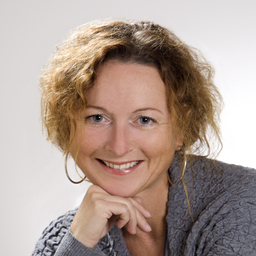Dr. Doris Polgar
