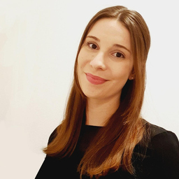 Julia Peterburs