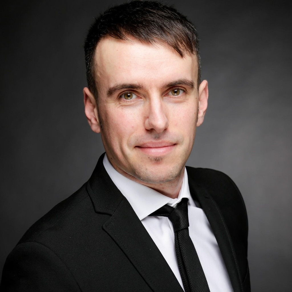 Dennis Fromm Controller EBS Universität für Wirtschaft und Recht XING