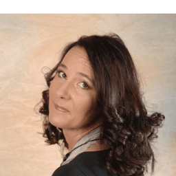 Sandra Schwab
