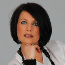 Manuela Schiller