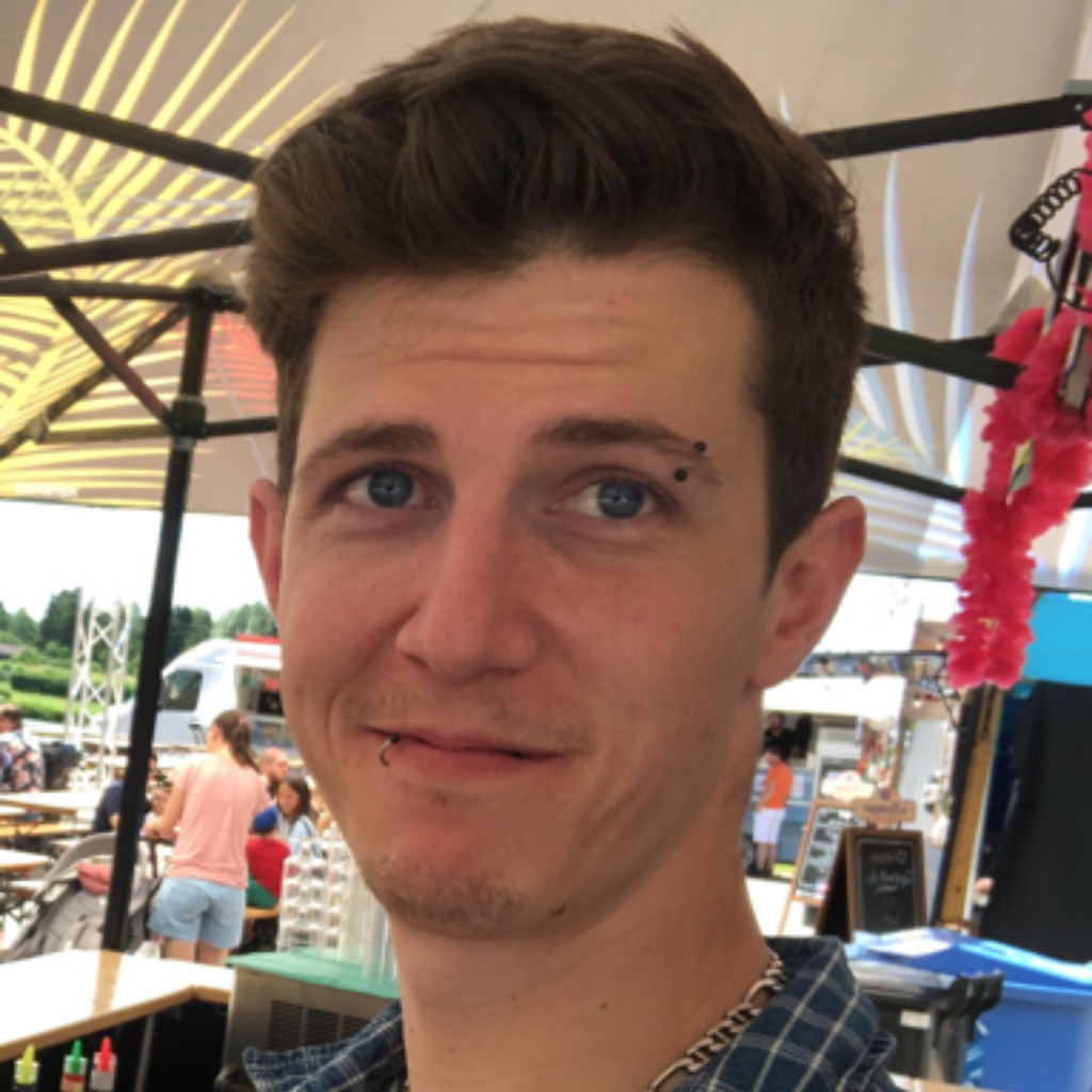 Cedric Stalder Verkäufer Manor AG XING