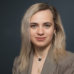 Julia Stöckel
