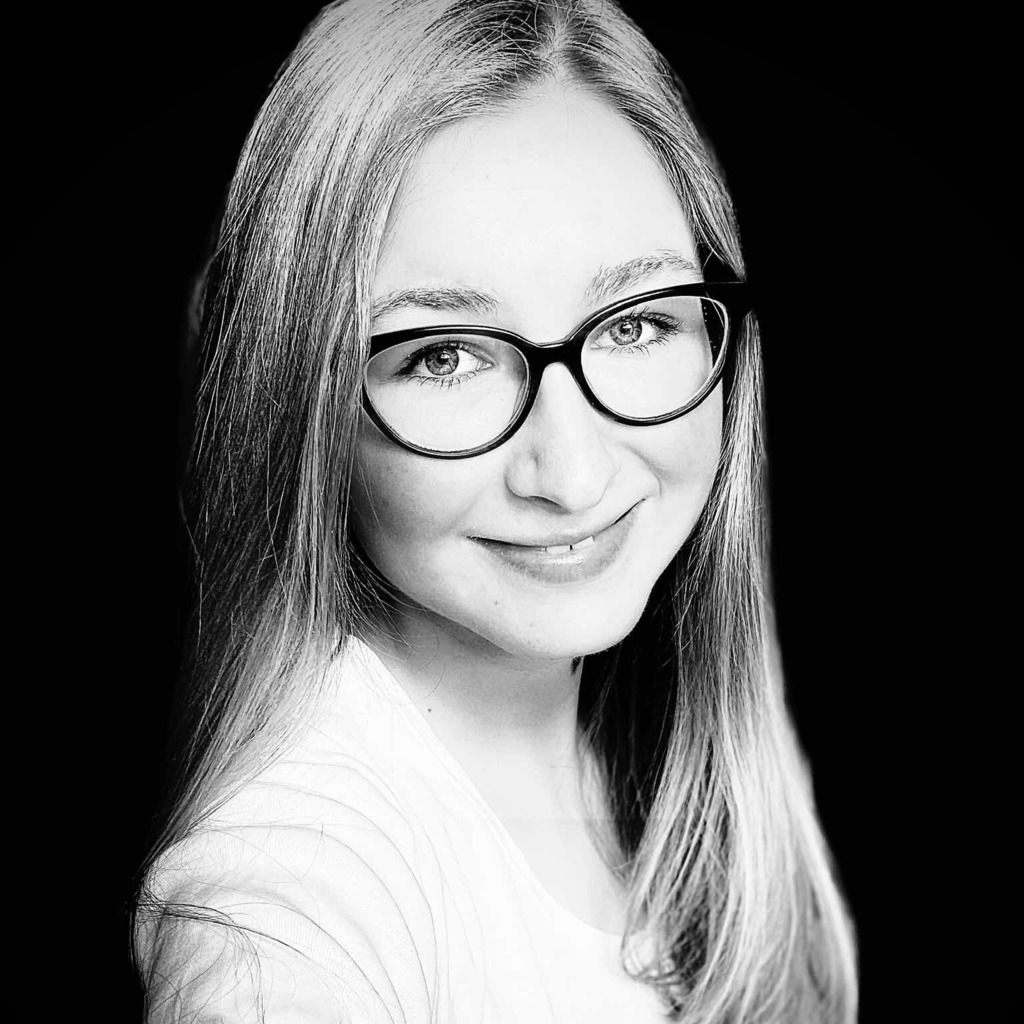 Laura Krause's Instagram, Twitter & Facebook on IDCrawl