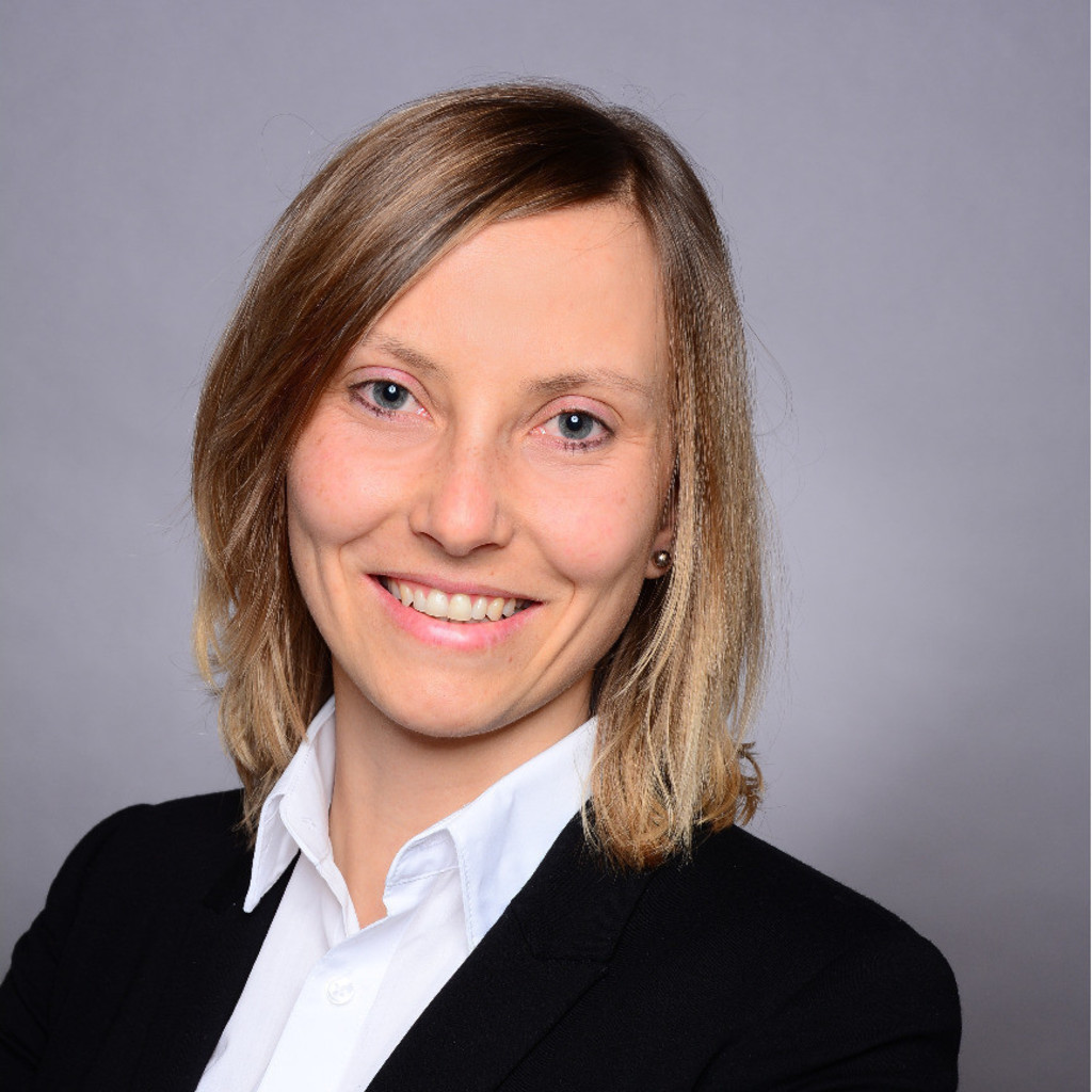 Melanie Dörfler Betriebswirtschaftslehre Informationsorientierte Universität Augsburg Xing 