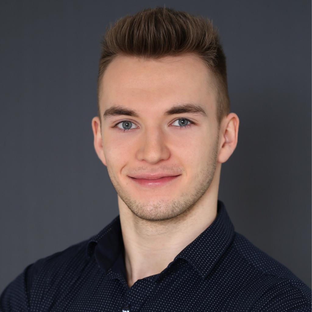 Brian Schweim Abteilungsleiter Produktion CARELECTRIC XING