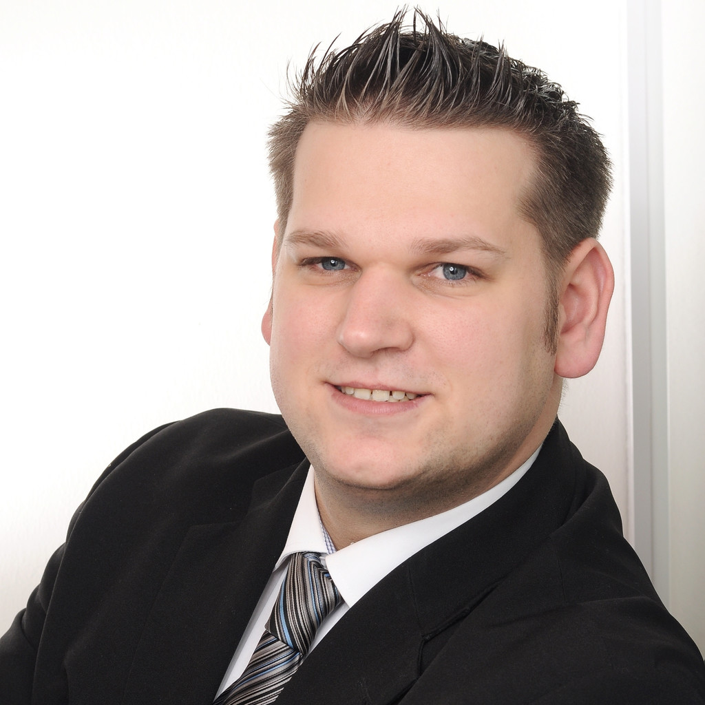 Tobias Hoppe ZDK Zertifizierter Automobilkaufmann Hermann Meyer