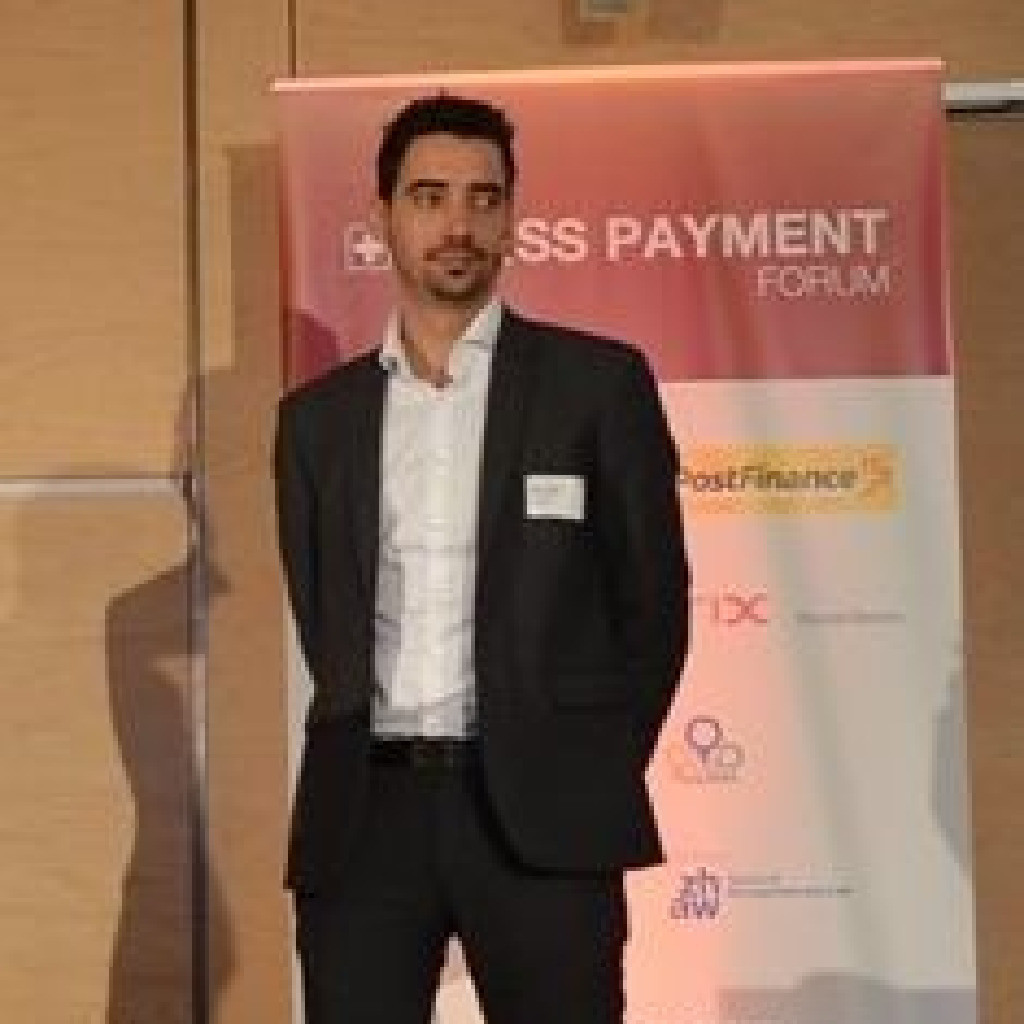 Julien Senior Sales Executive NetGuardians XING