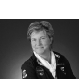 Mariola Zmuda Trzebiatowski