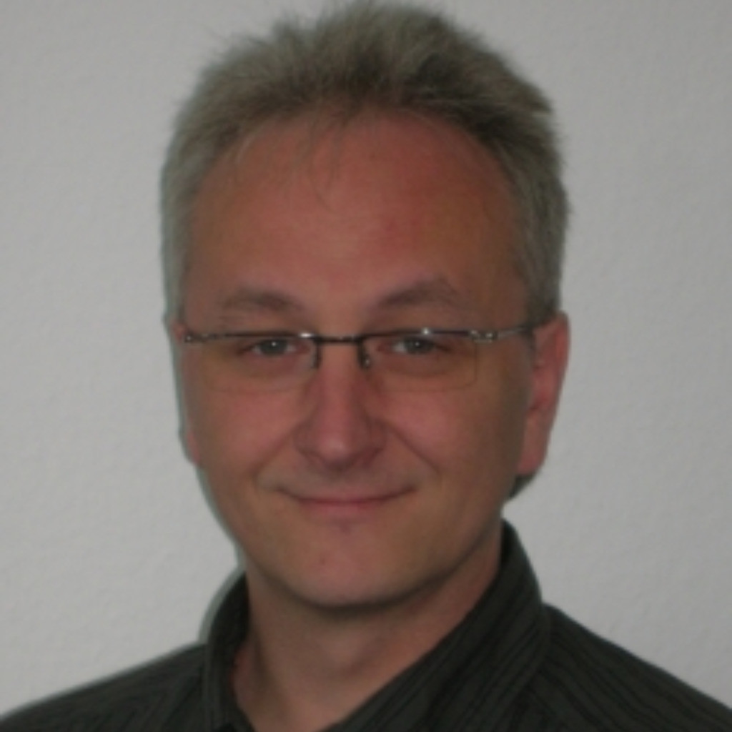 Frank Fischer Webmaster CMSService24 XING