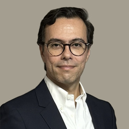 Dr. Luis Ayala