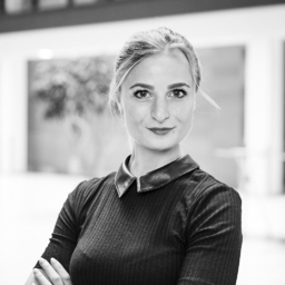 Julia Robertz
