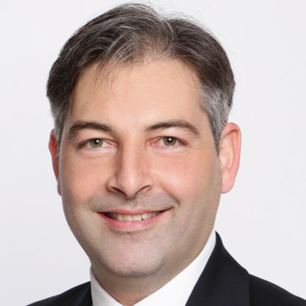 Giuliano Pappalardo Product Account Manager Eye Care/Oral Care