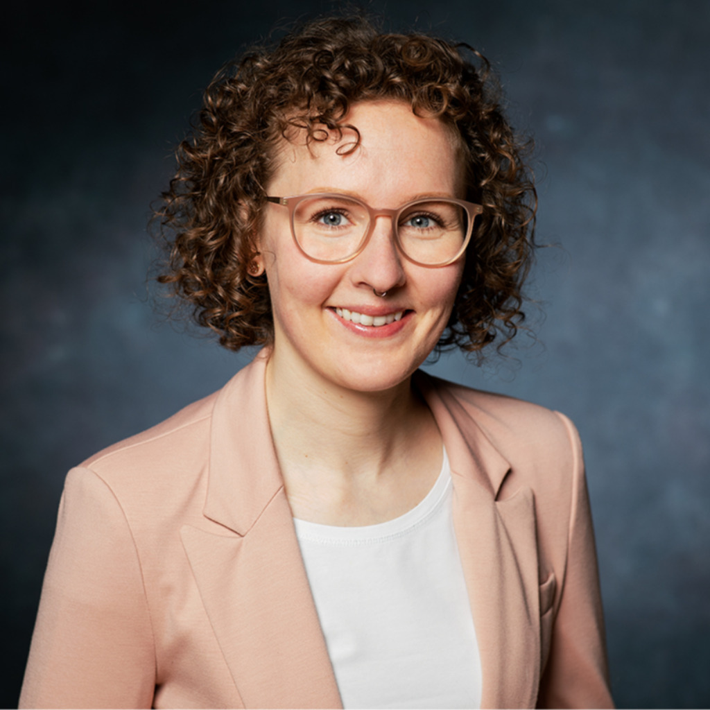 Barbara Lenze Specialist Digital Training Riese & Müller GmbH XING