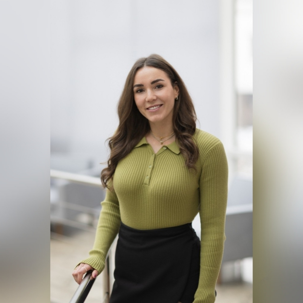 Cynthia Gnest Einkäuferin Bijou Brigitte modische Accessoires AG XING