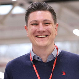 Dr. Matthias Teine