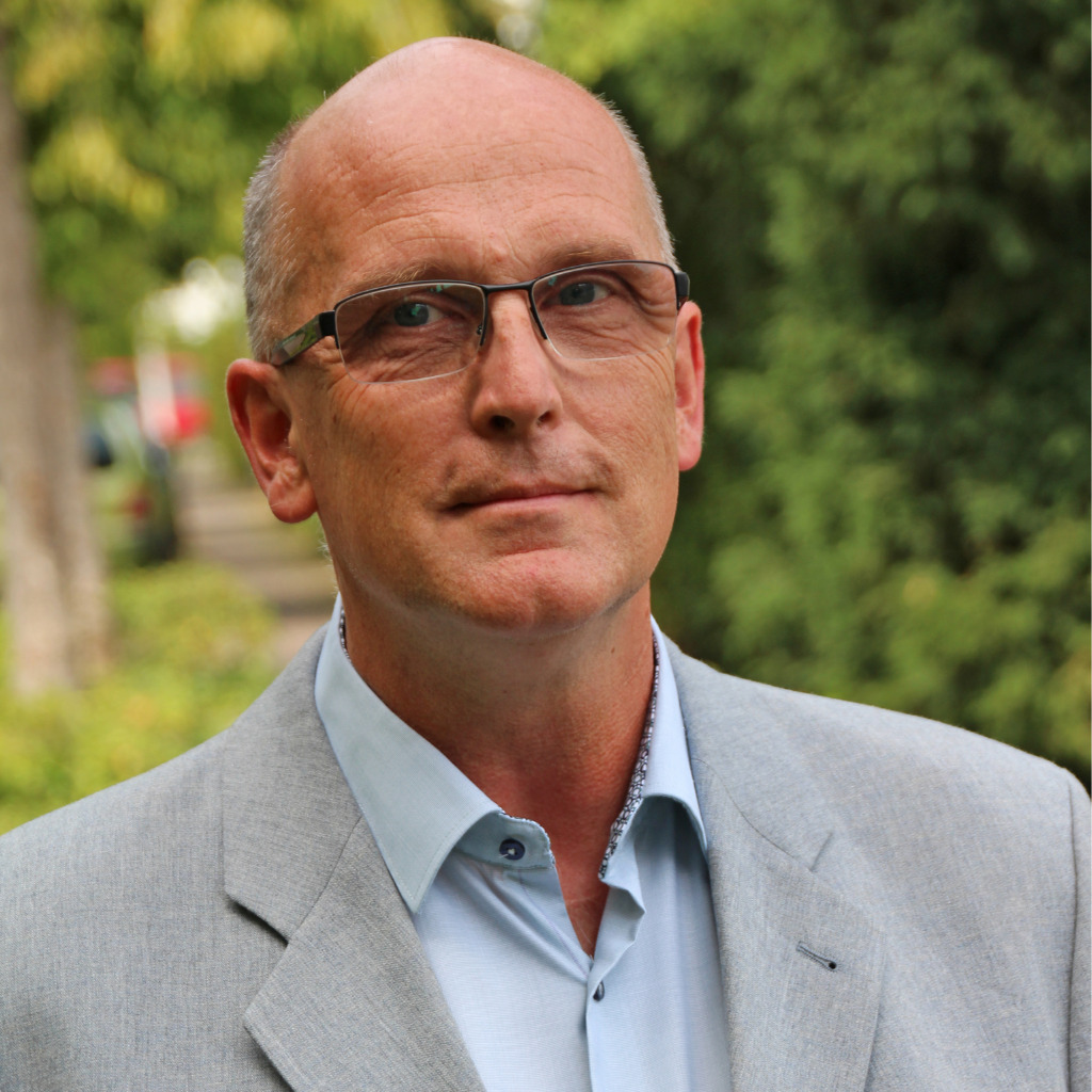 Dipl.Ing. Heiner Strack Leitung Technik Umwelt Normung Verband