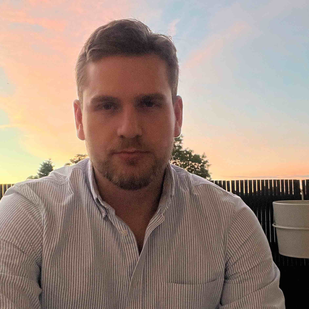 Alexander Zeiser Associate Compliance & Regulation AntiMoney