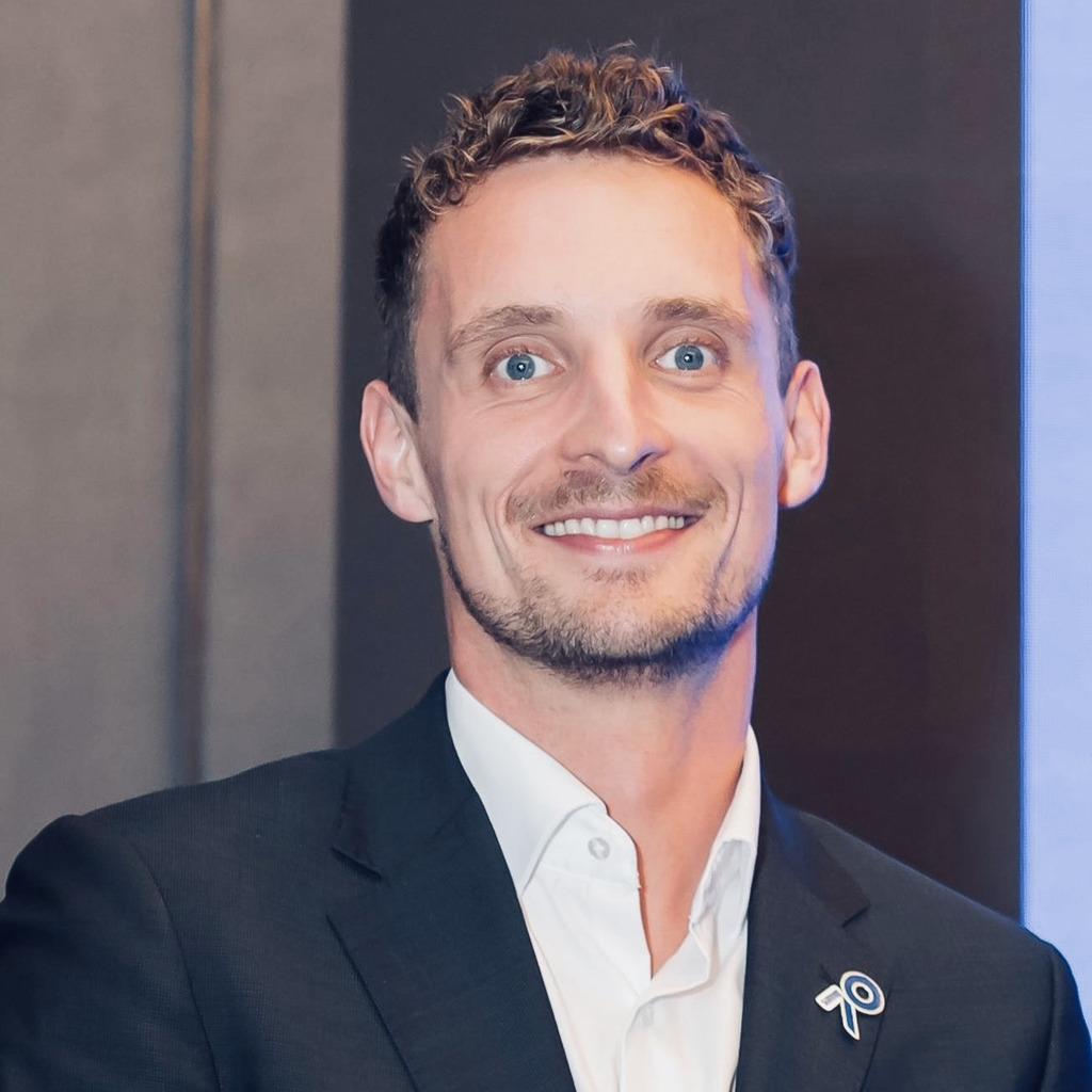 Robert W. Heinze Regional Sales Manager EMEA Rudolf Group XING