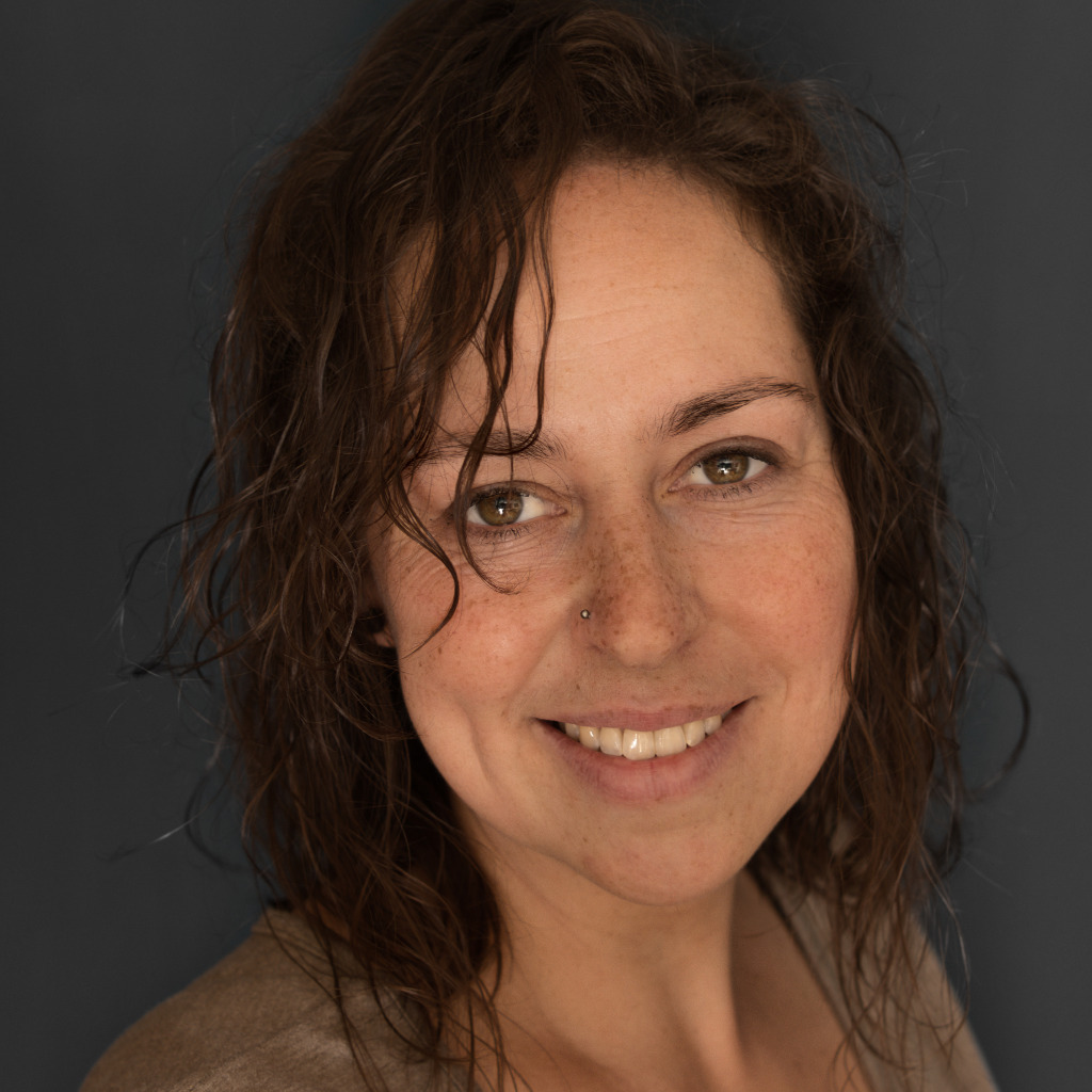 Social Media Profilbild Julia Lauberger Regensburg