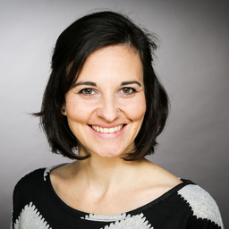 Dr. Adela Calvente Arroyo