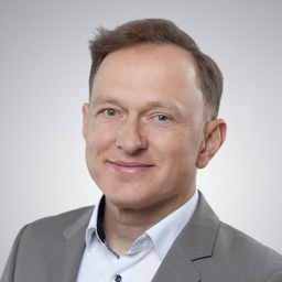 Dr. Adam Noglik