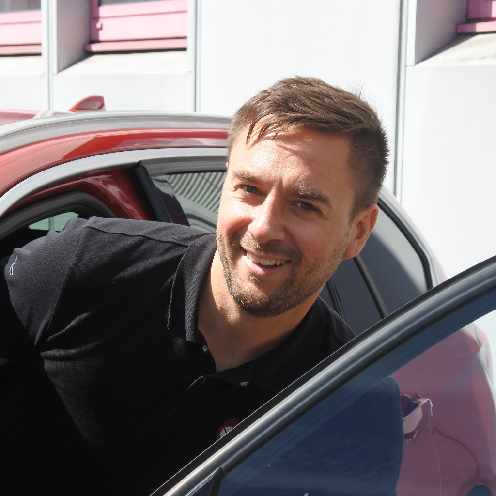 Oliver Heneka eitieCloud Vertriebsleiter eitieCloud XING